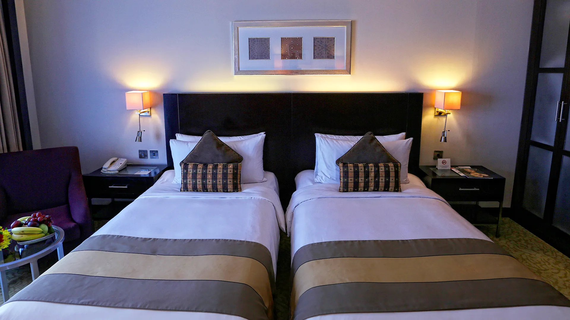 Ramada Plaza By Wyndham Dubai Deira Hotell