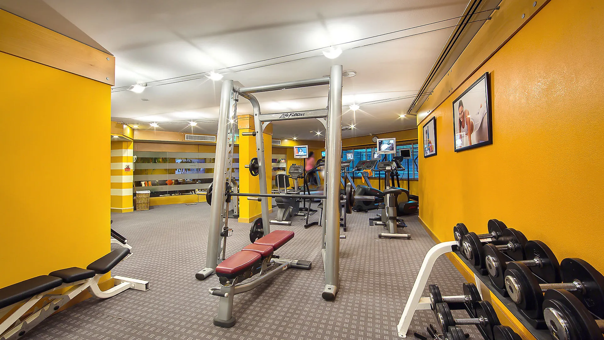 Ramada Plaza By Wyndham Dubai Deira Hotell