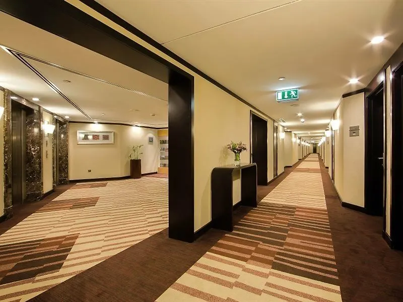 Ramada Plaza By Wyndham Dubai Deira Hotell