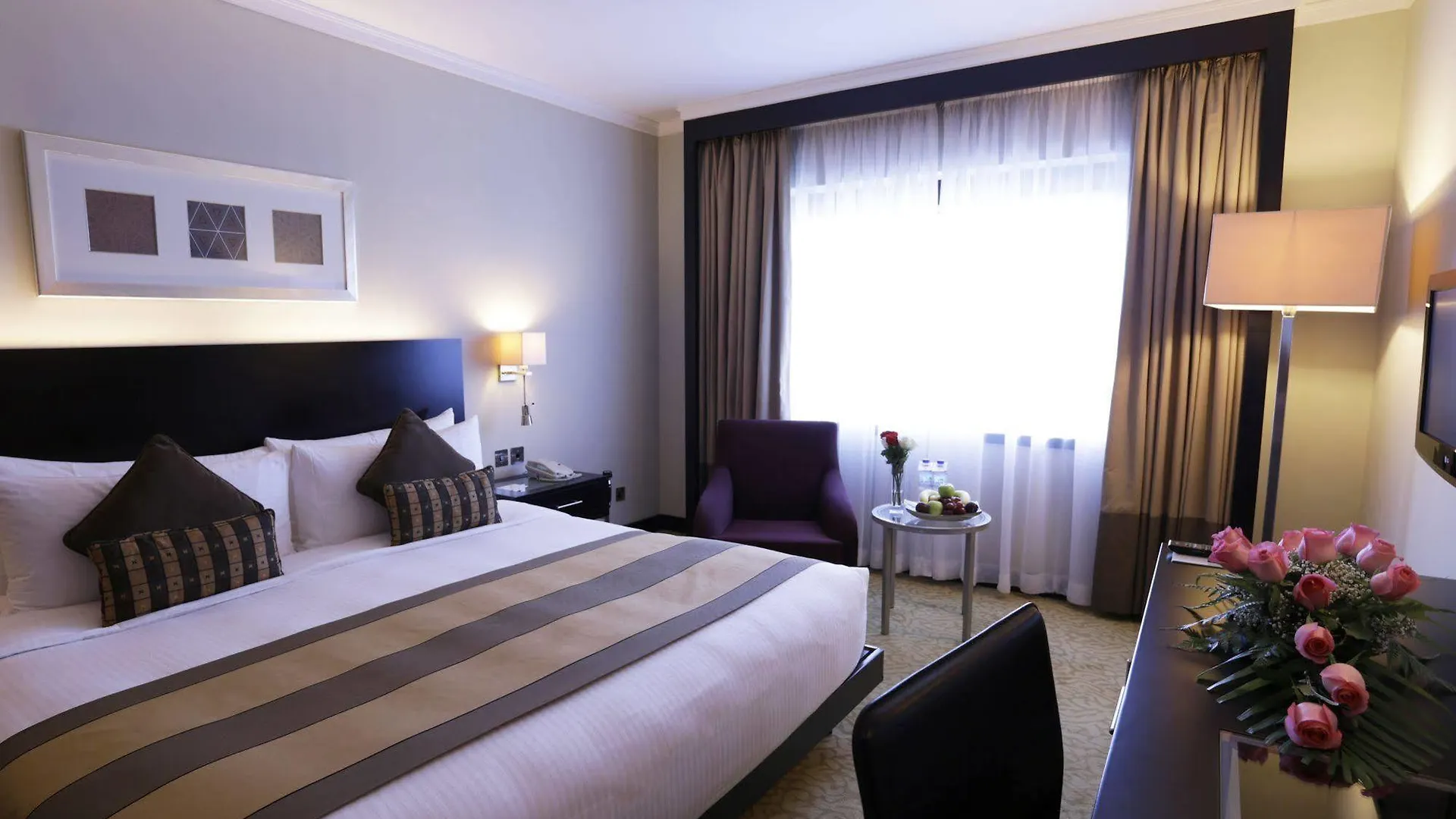 Ramada Plaza By Wyndham Dubai Deira Otel