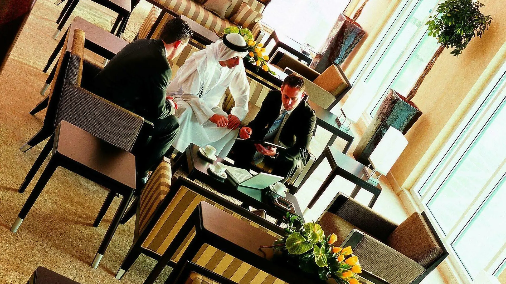 Ramada Plaza By Wyndham Dubai Deira Otel